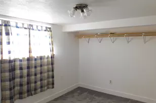 496 Hamburg Ave, Astoria, OR 97103 - Photo 9