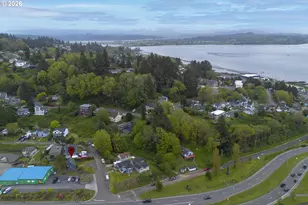 496 Hamburg Ave, Astoria, OR 97103 - Photo 11