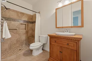 3109 SW Collins Ct, Portland, OR 97219 - Photo 35