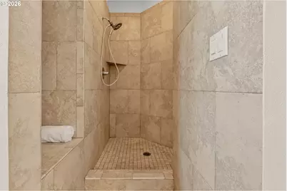 3109 SW Collins Ct, Portland, OR 97219 - Photo 23