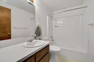 8541 SW Mandan Dr, Tualatin, OR 97062 - Photo 33