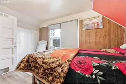 215 NE Going St, Portland, OR 97211 - Photo 29