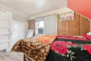 215 NE Going St, Portland, OR 97211 - Photo 29