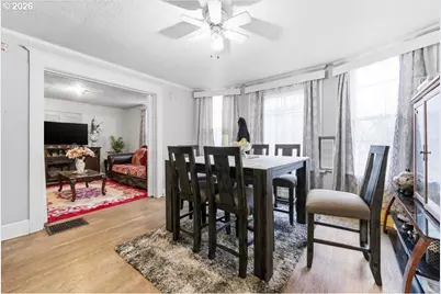 215 NE Going St, Portland, OR 97211 - Photo 7