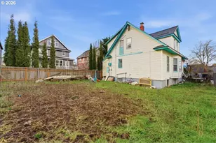 215 NE Going St, Portland, OR 97211 - Photo 31