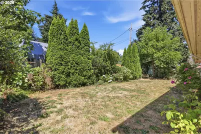 1030 1st Pl, Springfield, OR 97477 - Photo 43