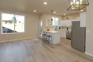 5515 L St, Washougal, WA 98671 - Photo 5