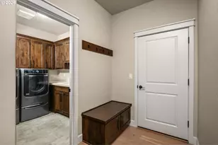 3882 SE Pipers Dr, Hillsboro, OR 97123 - Photo 27