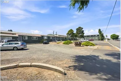 1535 SW Highway 97, Madras, OR 97741 - Photo 9