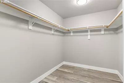 863 NE 4th Ave, Hillsboro, OR 97124 - Photo 27