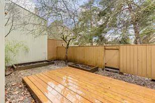 1865 NW Rolling Hill Dr, Beaverton, OR 97006 - Photo 19