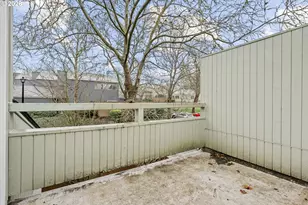 1865 NW Rolling Hill Dr, Beaverton, OR 97006 - Photo 15