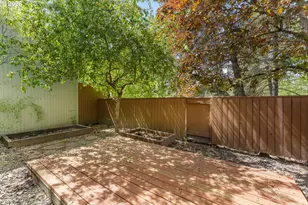 1865 NW Rolling Hill Dr, Beaverton, OR 97006 - Photo 17