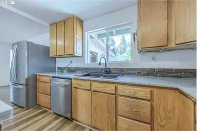 82756 Howe Ln, Creswell, OR 97426 - Photo 15