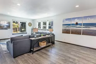 33495 Cape Kiwanda Dr, Pacific City, OR 97135 - Photo 11