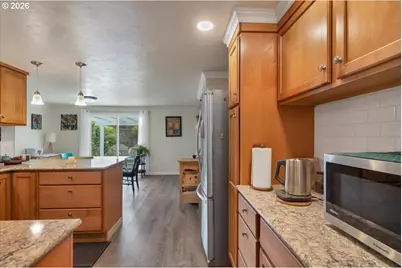 1490 Acacia Ave, Eugene, OR 97408 - Photo 9