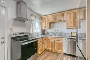1023 SW 30th St, Pendleton, OR 97801 - Photo 9