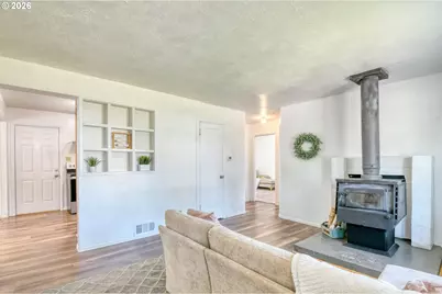 1023 SW 30th St, Pendleton, OR 97801 - Photo 5