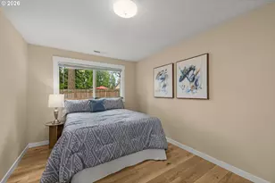 14724 SE Market Ct, Portland, OR 97233 - Photo 17