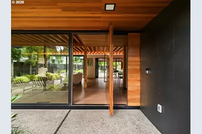 942 S Palatine Hill Rd, Portland, OR 97219 - Photo 5