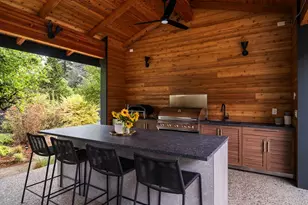 942 S Palatine Hill Rd, Portland, OR 97219 - Photo 41