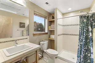 5115 S Corbett Ave, Portland, OR 97239 - Photo 27