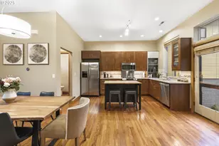 5115 S Corbett Ave, Portland, OR 97239 - Photo 9