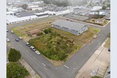 1025 NW Grove St, Newport, OR 97365 - Photo 5