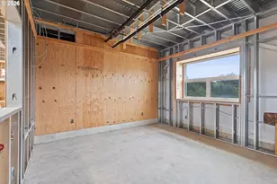 1025 NW Grove St, Newport, OR 97365 - Photo 23