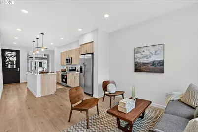 7216 NE Going St, Portland, OR 97218 - Photo 17