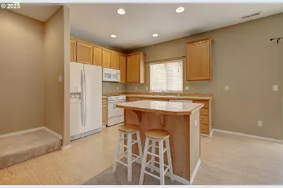 3058 SE Merriweather Dr, Hillsboro, OR 97123 - Photo 13