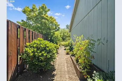 21892 Bramble Way, Fairview, OR 97024 - Photo 35