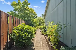 21892 Bramble Way, Fairview, OR 97024 - Photo 35