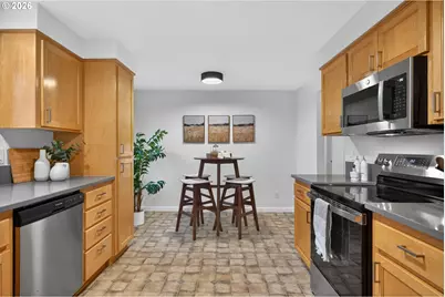 5690 SW 203rd Ave, Beaverton, OR 97078 - Photo 11