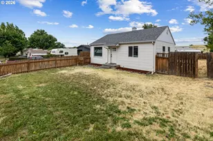 3009 SW Isaac Ave, Pendleton, OR 97801 - Photo 3
