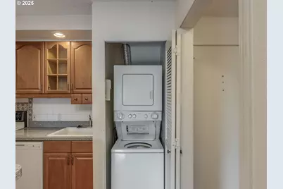 45 Eagle Crest Dr #206, Lake Oswego, OR 97035 - Photo 19