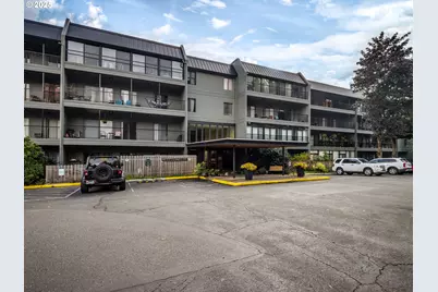 45 Eagle Crest Dr #206, Lake Oswego, OR 97035 - Photo 1