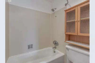 45 Eagle Crest Dr #206, Lake Oswego, OR 97035 - Photo 21