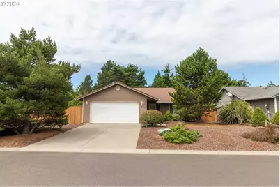 49 Park Village Dr, Florence, OR 97439 - Photo 1