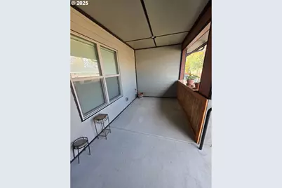 65 S Mountain Ave, Ashland, OR 97520 - Photo 9