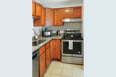 2217 Hawkins Ln, Eugene, OR 97405 - Photo 9