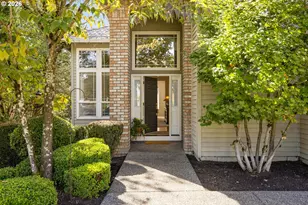12727 SW 60th Ct, Portland, OR 97219 - Photo 3