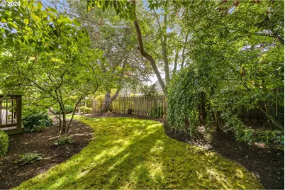 12727 SW 60th Ct, Portland, OR 97219 - Photo 37