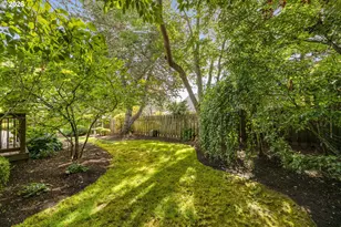12727 SW 60th Ct, Portland, OR 97219 - Photo 37