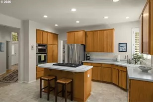 12727 SW 60th Ct, Portland, OR 97219 - Photo 13