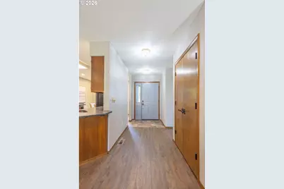 809 Sieverkropp Dr, Hood River, OR 97031 - Photo 23