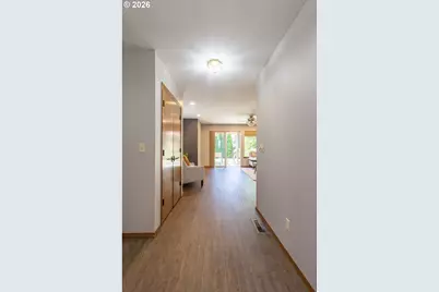 809 Sieverkropp Dr, Hood River, OR 97031 - Photo 5