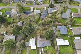 860 N Van Duyn St, Eugene, OR 97401 - Photo 11