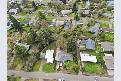 860 N Van Duyn St, Eugene, OR 97401 - Photo 15