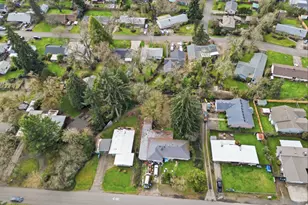 860 N Van Duyn St, Eugene, OR 97401 - Photo 15